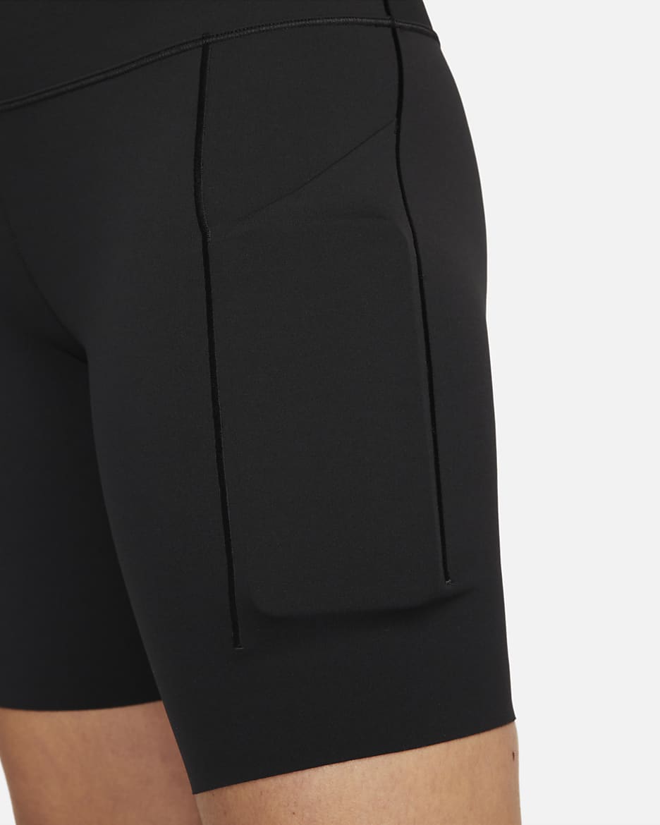 Nike Universa Bike-Shorts mit Taschen, mittlerem Halt und hohem Bund für Damen (ca. 20,5 cm) - Schwarz/Schwarz