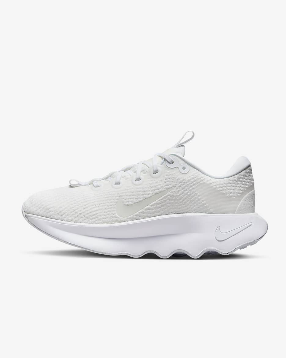 Tenis de caminata para mujer Nike Motiva - Blanco/Blanco cumbre/Platino puro/Blanco