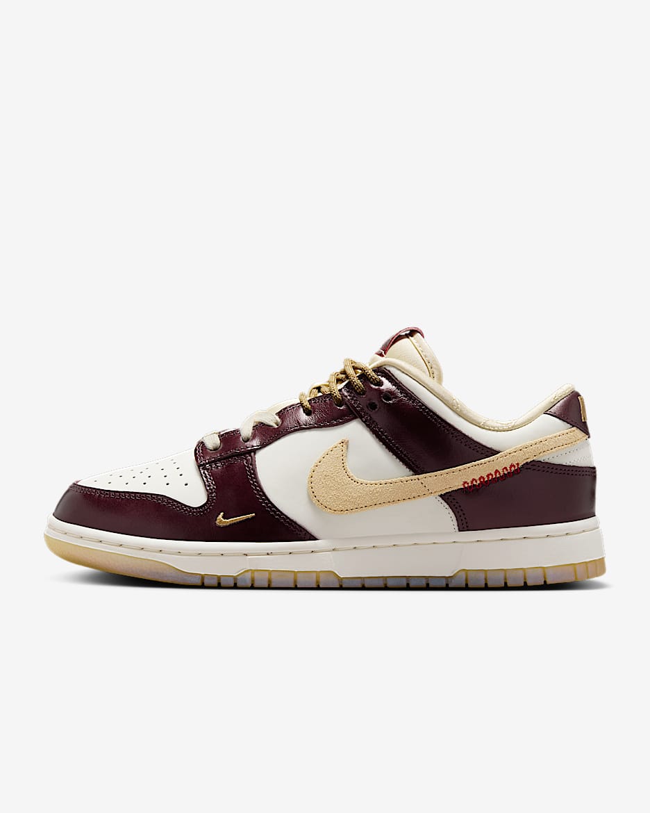 Tenis para mujer Nike Dunk Low LX - Vela/Vela/Burdeos enérgico/Oro team