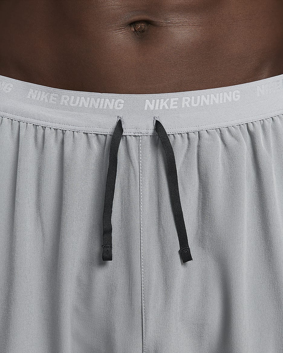 Calças de running entrançadas Dri-FIT Nike Phenom para homem - Cinzento Smoke