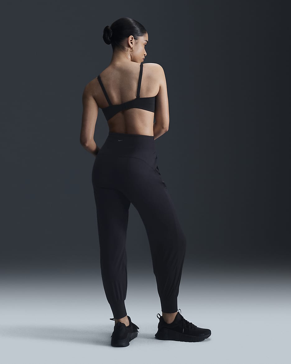 Bra deportivo convertible y acolchado de baja sujeción para mujer Nike Alate Minimalist - Negro/Gris azulado