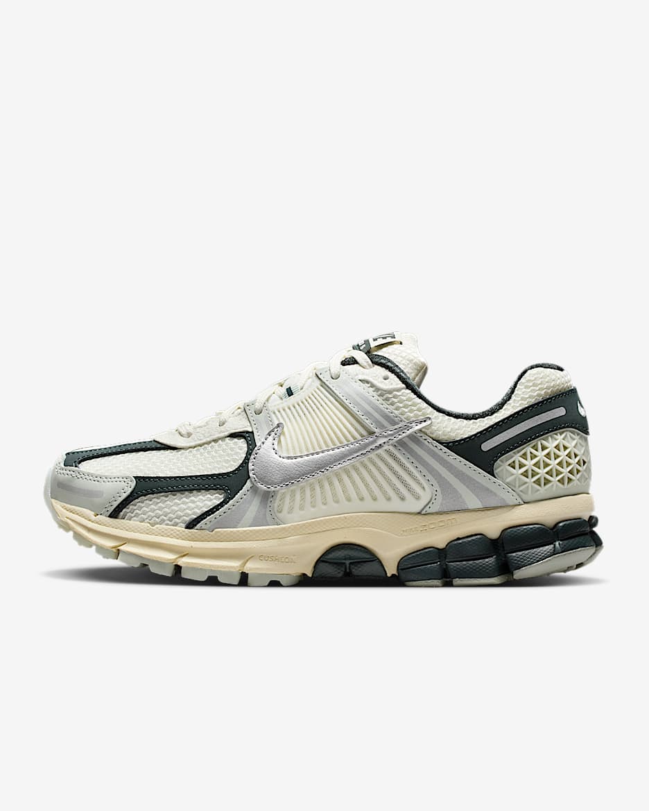 Nike Zoom Vomero 5 Women's Shoes - Sail/Light Silver/Seaweed/Metallic Silver