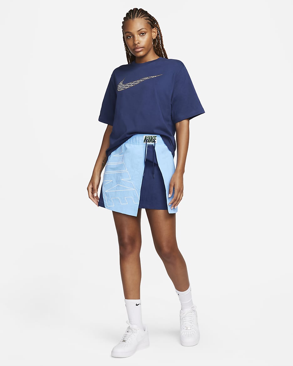 Nike Sportswear Women's Boxy T-Shirt - Midnight Navy