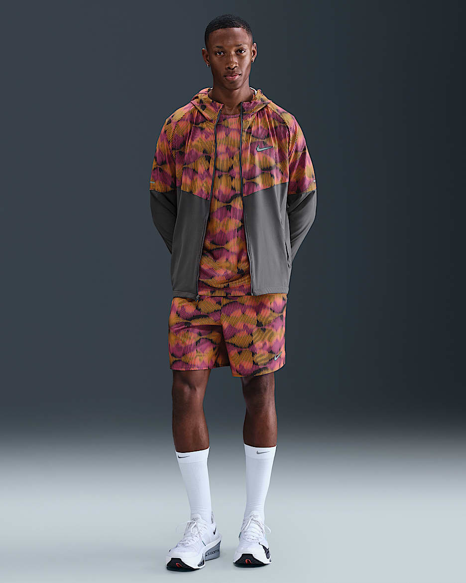 Short de running avec sous-short intégré Nike Challenger 18 cm pour Homme - Iron Grey/Sundial/Playful Pink/Metallic Silver