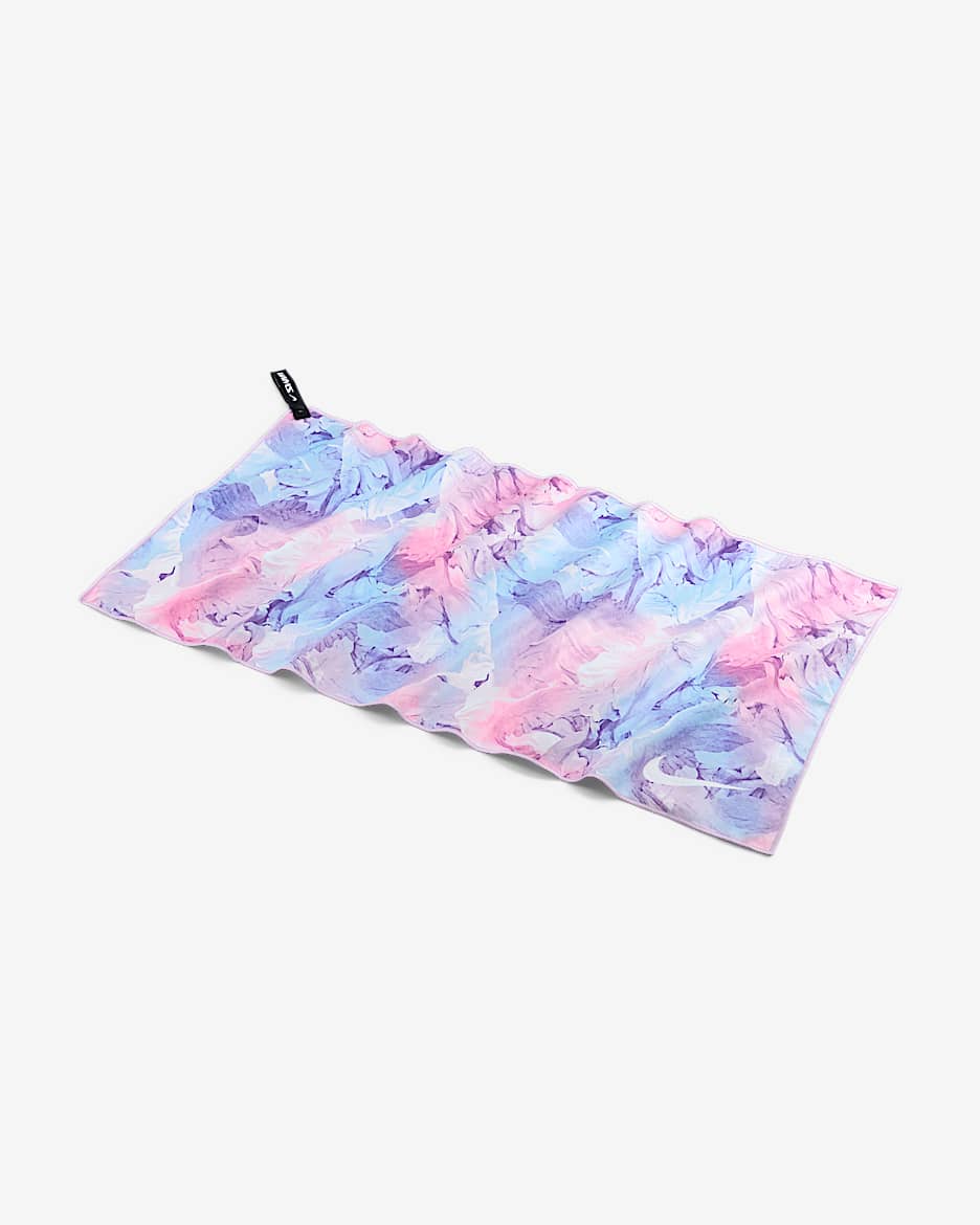 Nike Quick-Dry Swim Towel - Hydrangeas