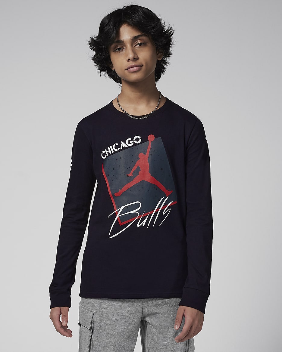 Langærmet Chicago Bulls Courtside Statement Edition Jordan Max90 NBA-T-shirt til større børn (drenge) - sort