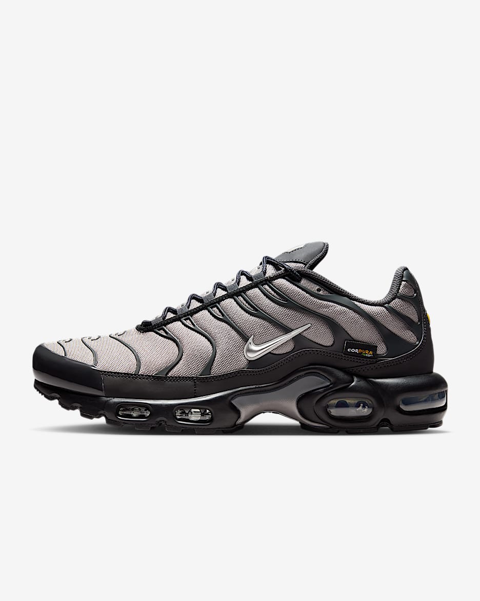 Nike Air Max Plus Men's Shoes - Dark Smoke Grey/College Grey/Summit White/Metallic Silver