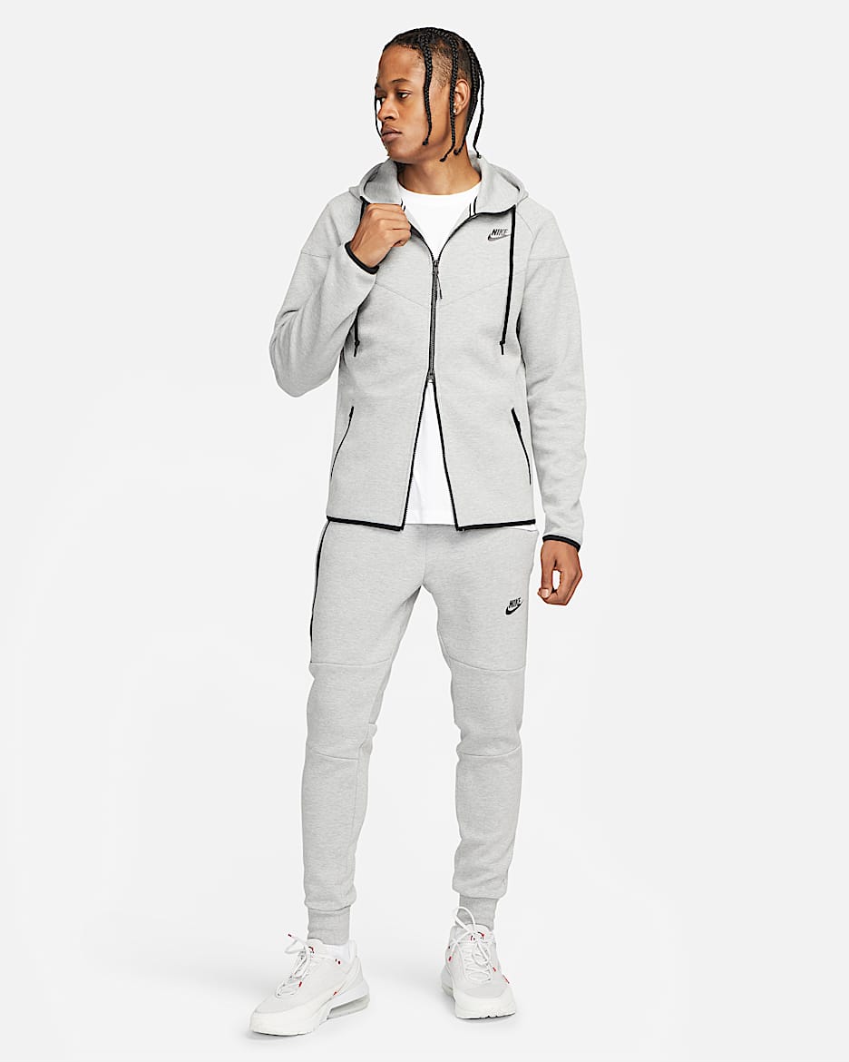 nike pastel sweatsuit