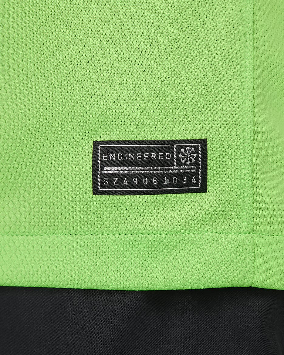 Męska koszulka piłkarska Nike Dri-FIT VfL Wolfsburg Stadium 2024/25 (wersja domowa) (replika) - Sub Lime/Lucky Green/Sub Lime