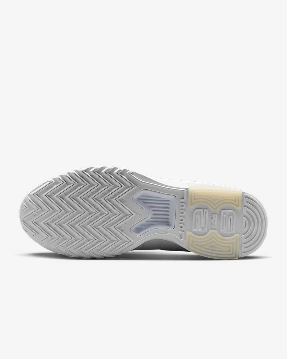 LeBron Witness 9 Basketball Shoes