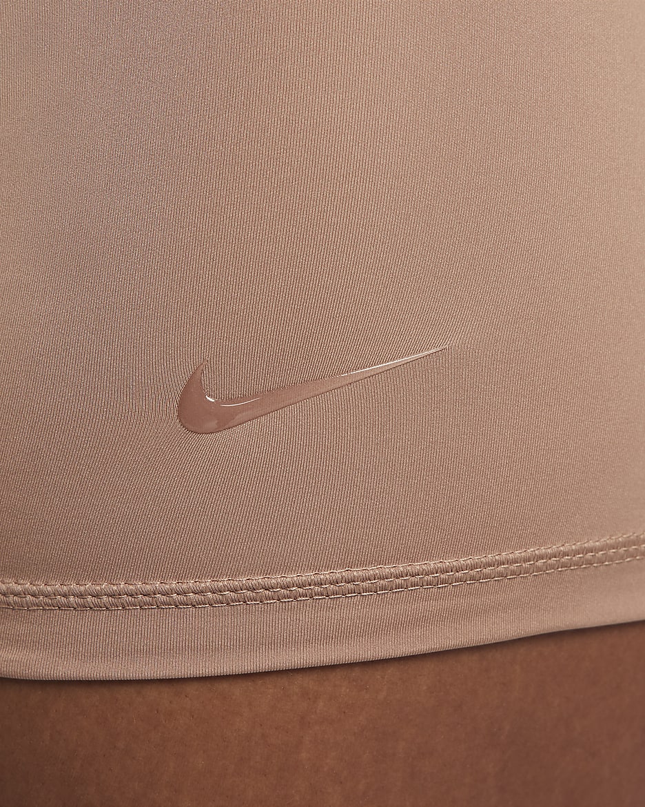 Nike Pro-shorts med mellemhøj talje (8 cm) til kvinder - Desert Dust