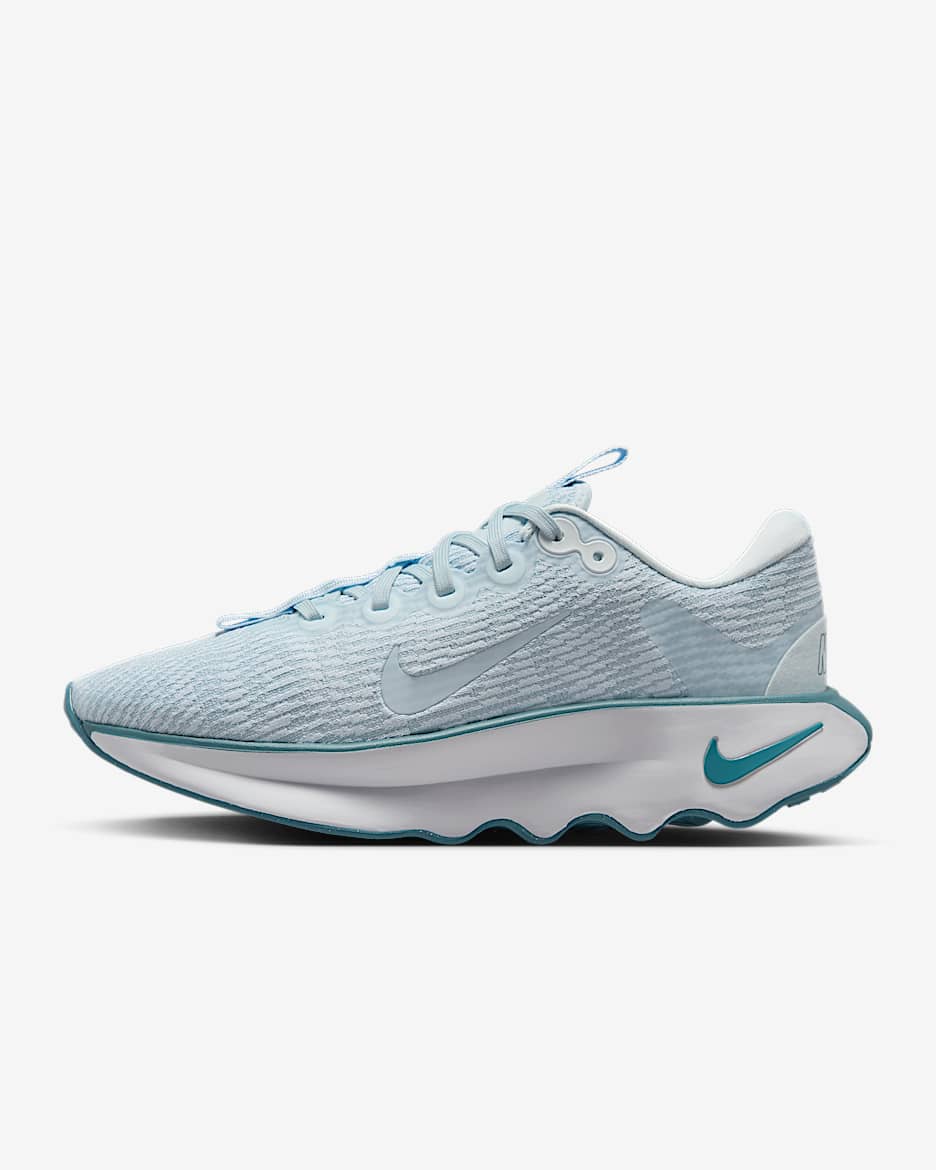 Nike Motiva Wandelschoenen voor dames - Blue Tint/Light Armory Blue/Smokey Blue/Blue Tint