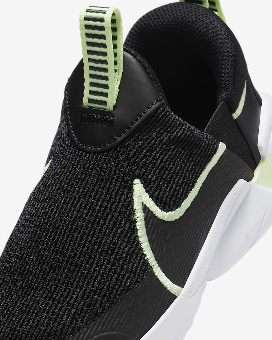 Nike Flex Plus 2 小童鞋款 - 黑色/Vintage Green/白色/Barely Volt