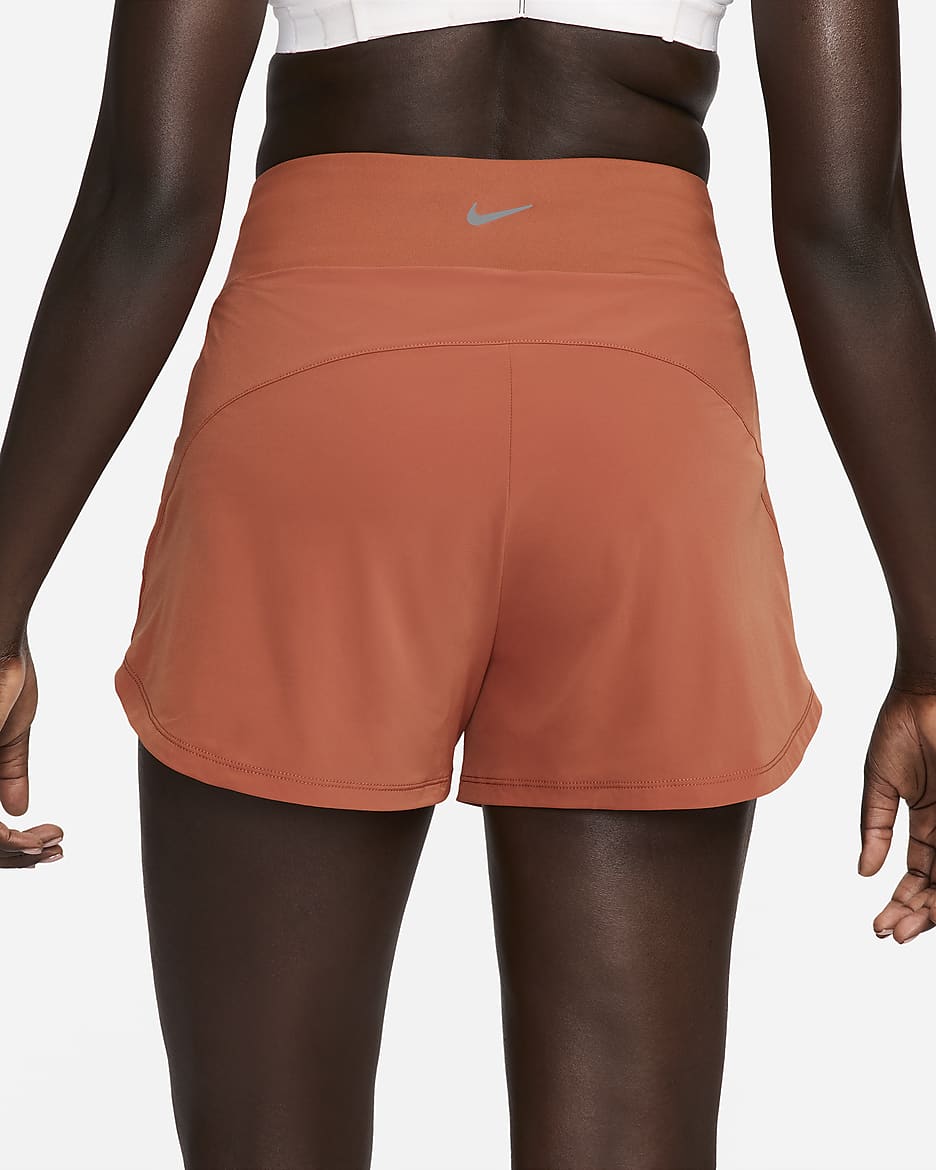 Nike Bliss treningsshorts med Dri-FIT, høyt liv og innershorts til dame (8 cm) - Burnt Sunrise