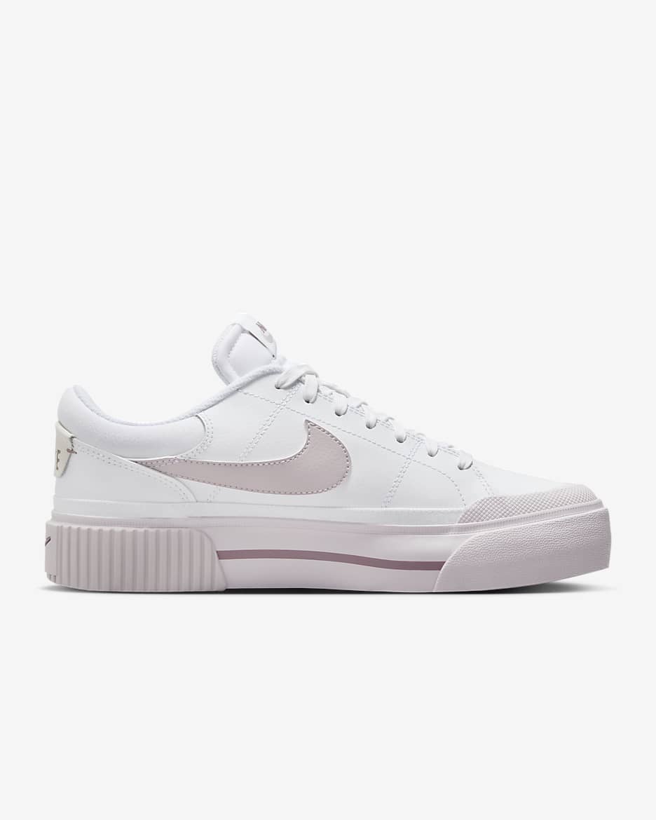 Calzado para mujer Nike Court Legacy Lift - Blanco/Malva humeante/Violeta platino