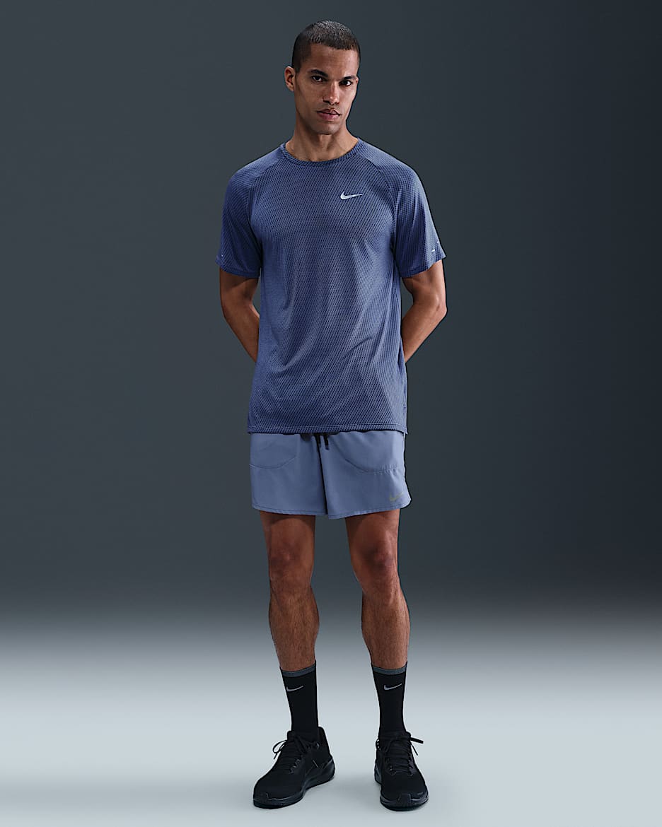 Löparshorts Dri-FIT Nike Stride 18 cm med innerbyxor för män - World Indigo/Svart