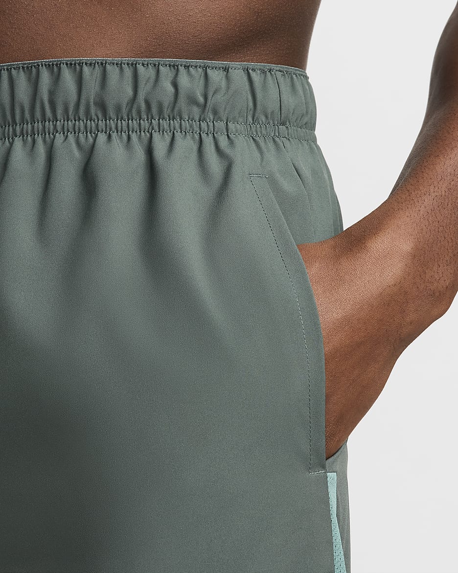 Nike Challenger Men's Dri-FIT 23cm (approx.) Unlined Versatile Shorts - Vintage Green/Bicoastal/Black