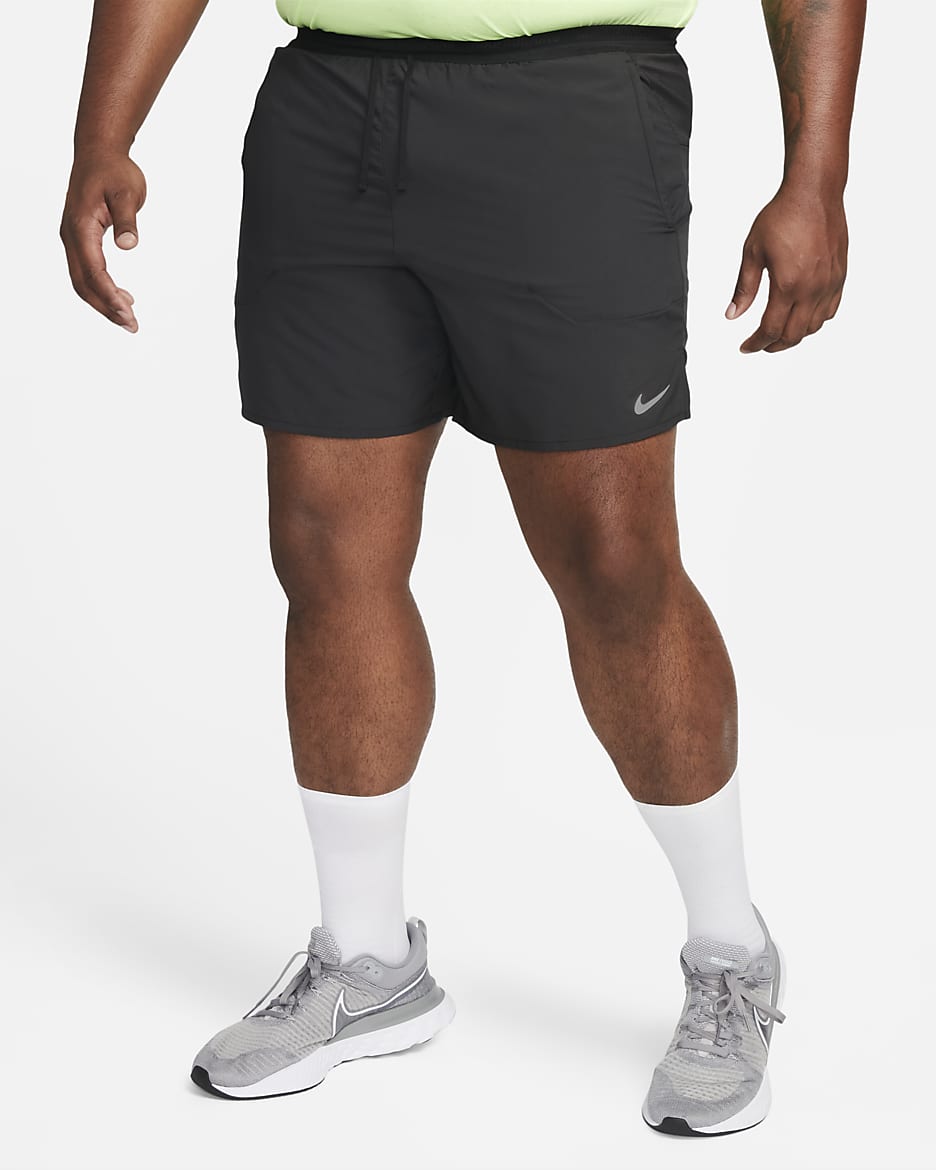 Nike Stride Dri-FIT-Laufshorts mit Futter für Herren (ca. 18 cm) - Schwarz/Schwarz