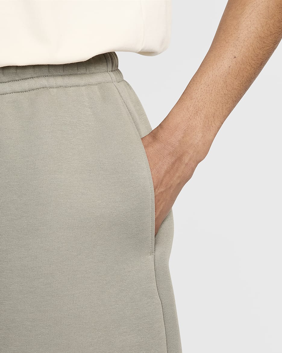 Nike Sportswear Tech Fleece Re-imagined Men's Fleece Shorts - Dark Stucco