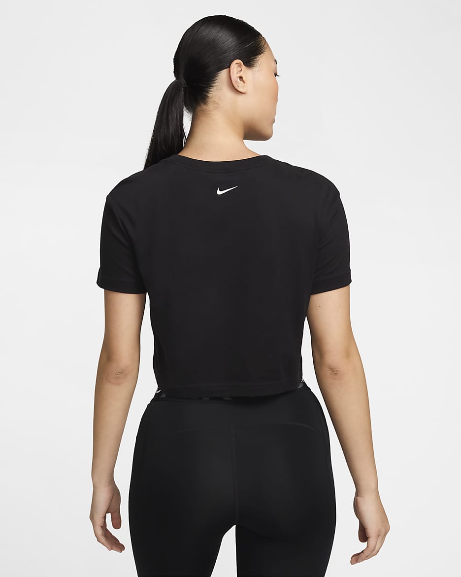 เสื้อยืดเอวลอยแขนสั้นผู้หญิง Nike Pro - ดำ