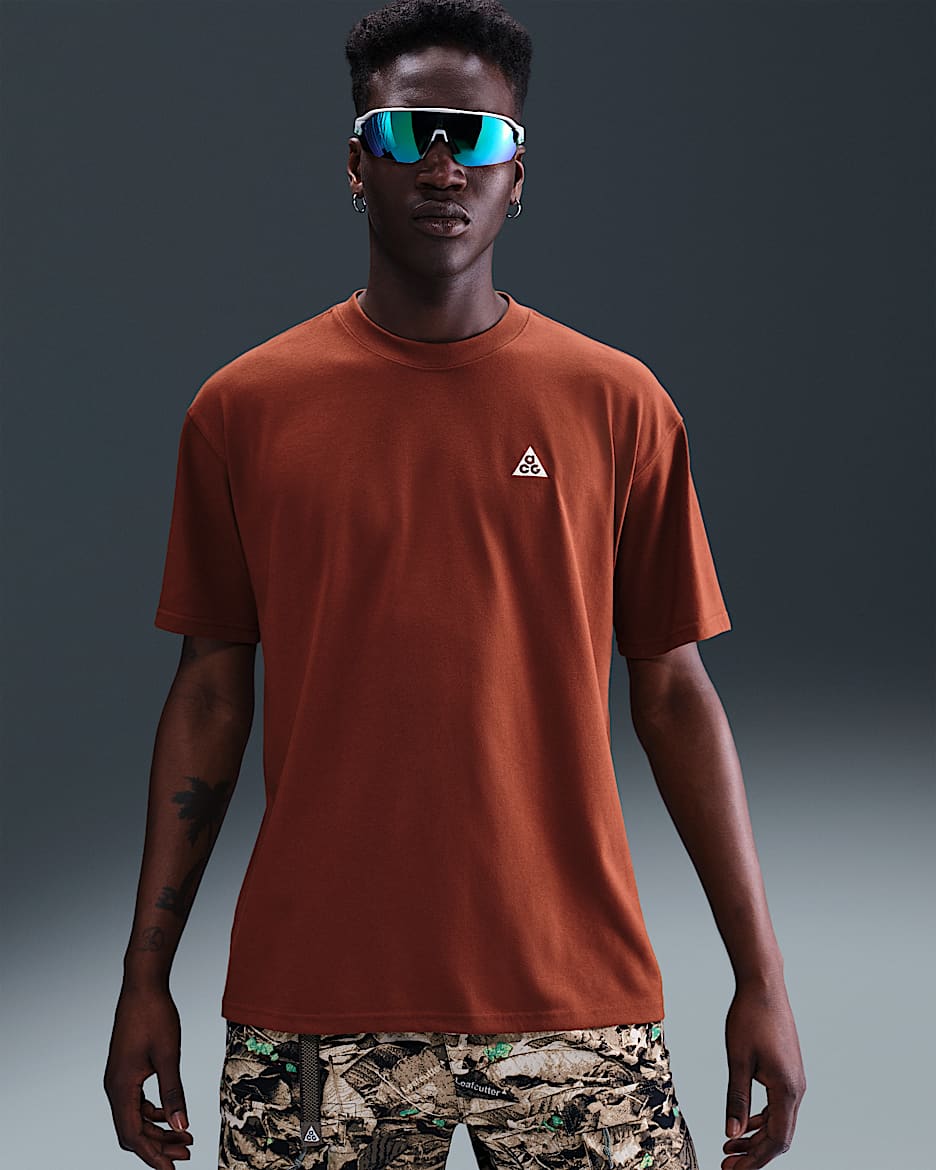 Nike ACG Men's Max90 T-Shirt - Cinnamon/Picante Red