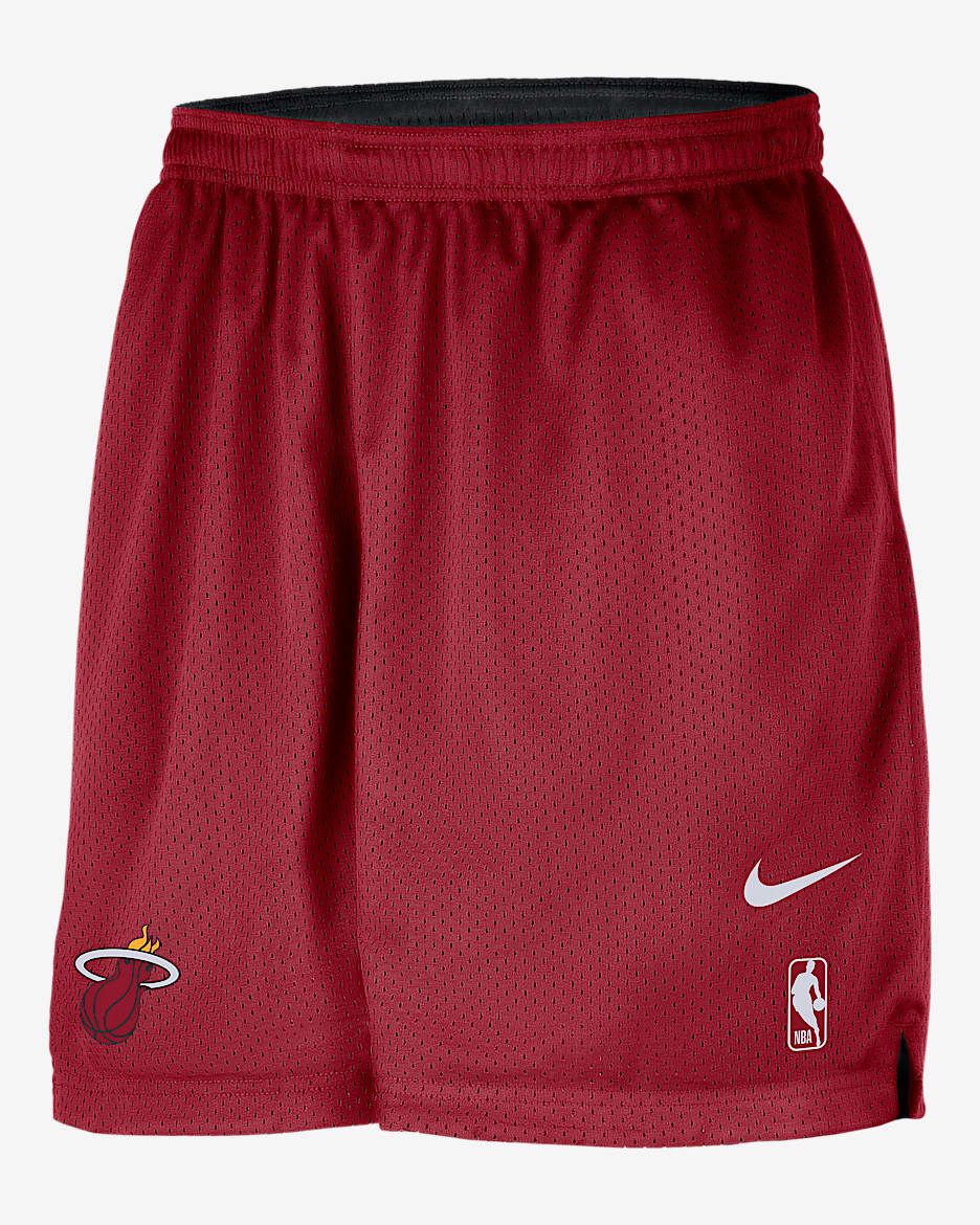 Shorts de entrenamiento Nike de malla de la NBA para hombre Miami Heat Courtside - Rojo duro/Negro