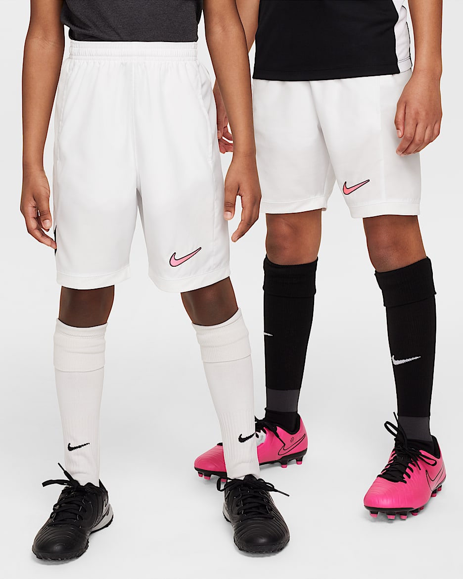 Shorts de fútbol Dri-FIT para niños talla grande Nike Academy - Blanco cumbre/Blanco cumbre/Negro/Hiperrosa