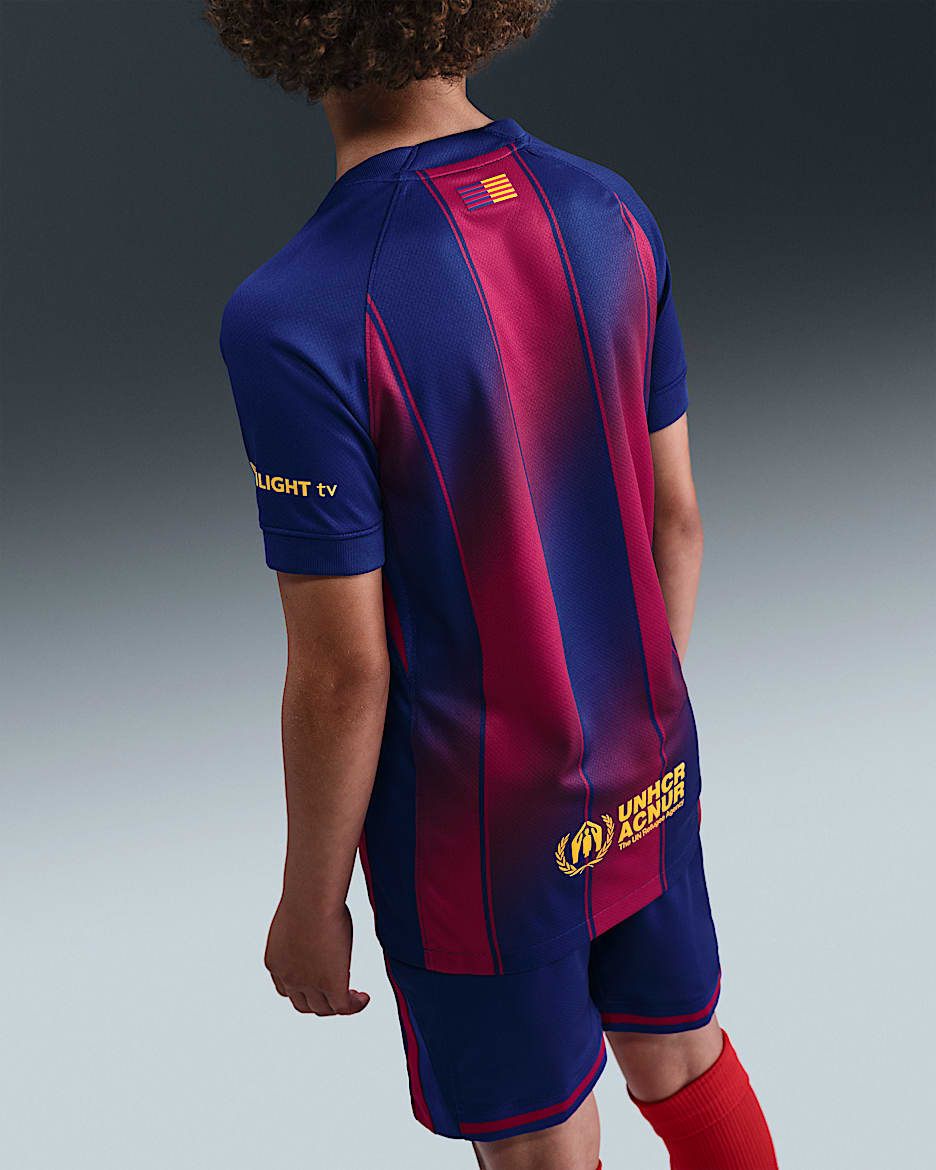 F.C. Barcelona 2025/26 Stadium Home Older Kids' Nike Dri-FIT Football Replica Shirt