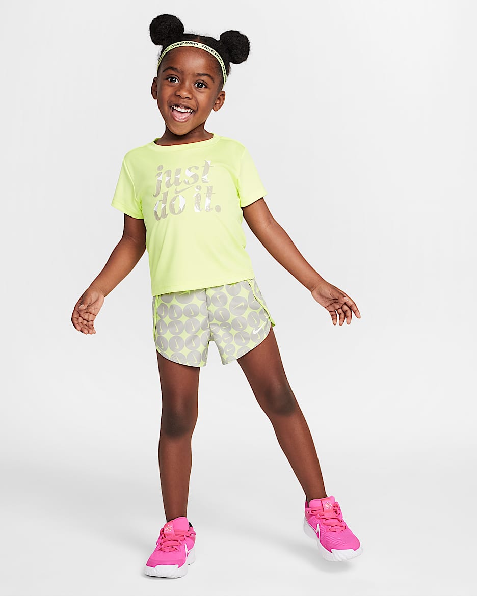 Conjunto de 2 piezas Sprinter estampado infantil Nike Dri-FIT Essentials - Toque de limón claro