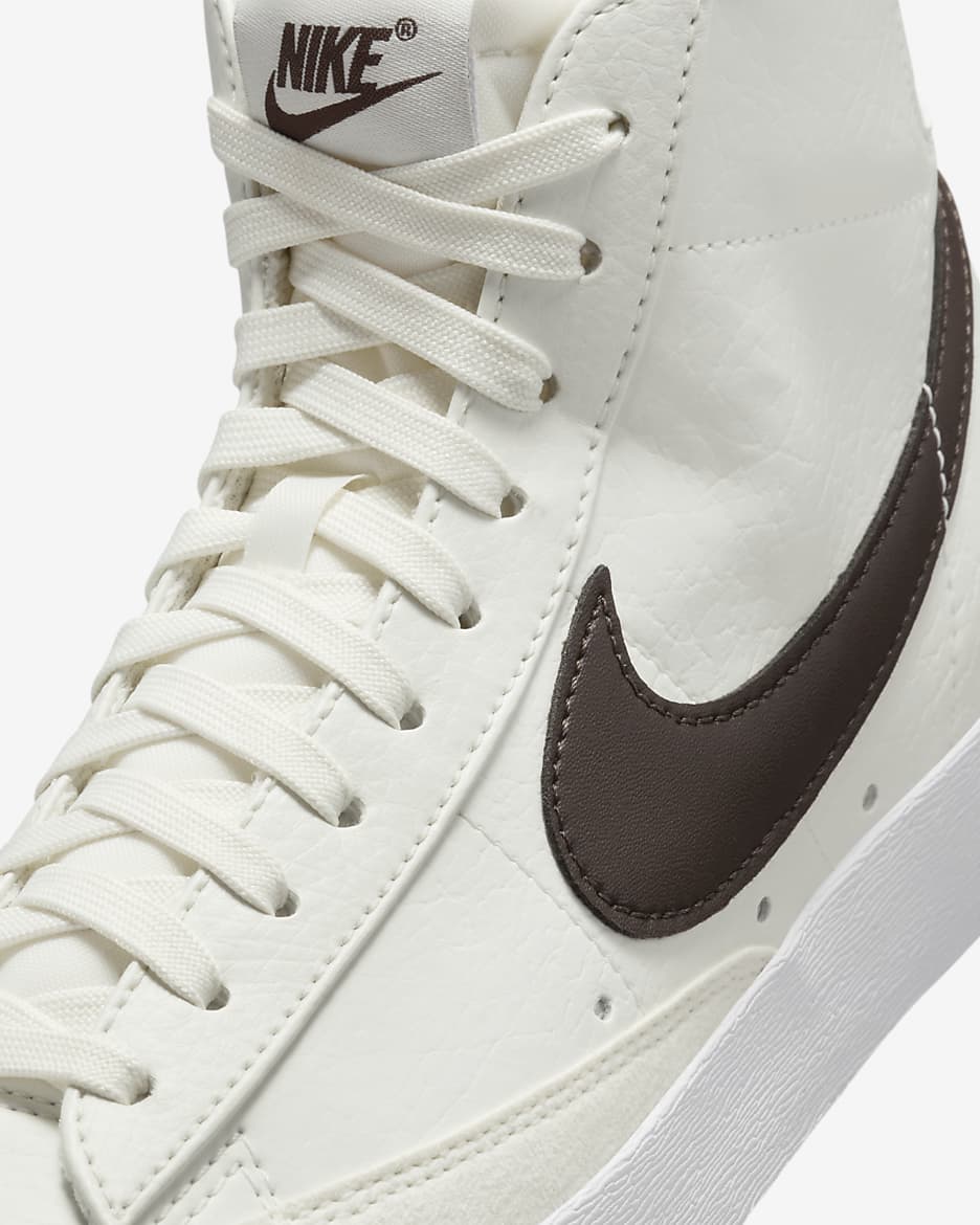 Tenis para mujer Nike Blazer Mid '77 - Vela/Blanco/Marrón barroco