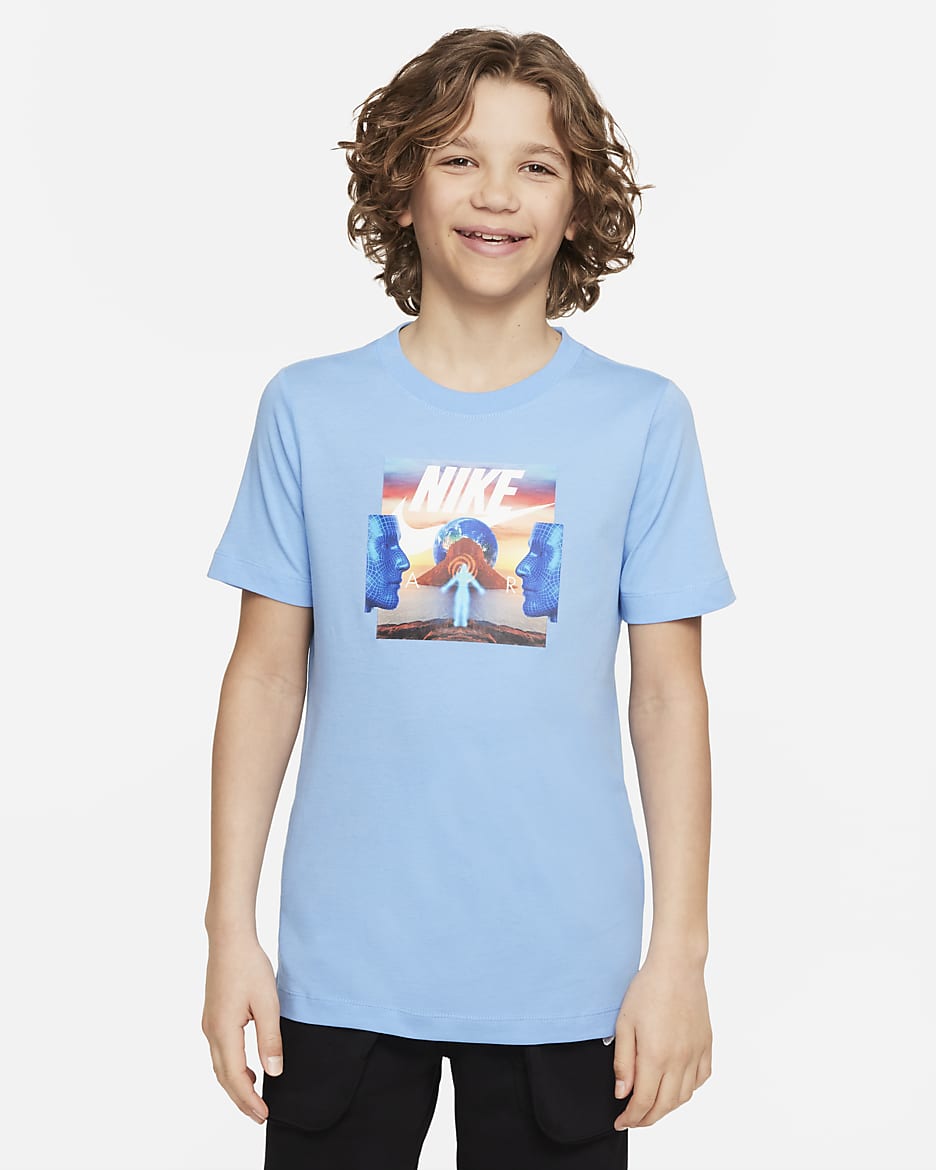 Nike Sportswear Older Kids' T-Shirt - University Blue