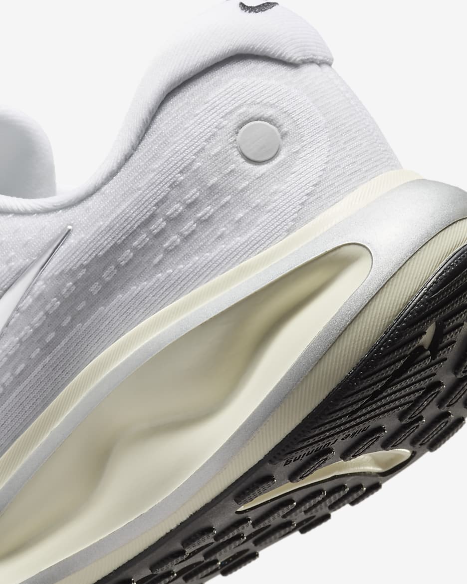 Nike Journey Run 女款路跑鞋 - 白色/Platinum Tint/Coconut Milk/Metallic Silver