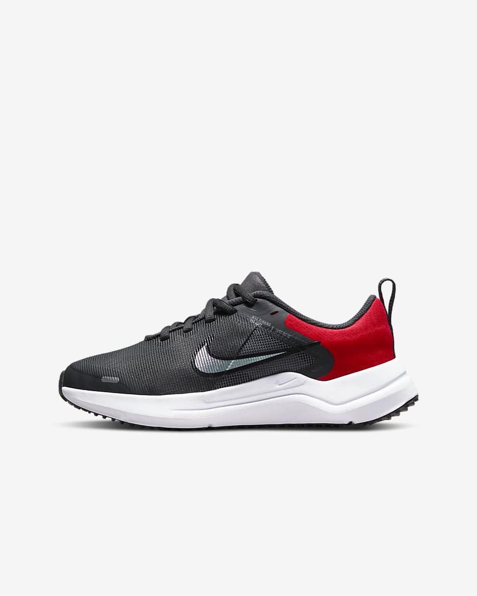 Nike Downshifter 12 Older Kids' Road Running Shoes - Anthracite/Light Smoke Grey/University Red/Light Smoke Grey