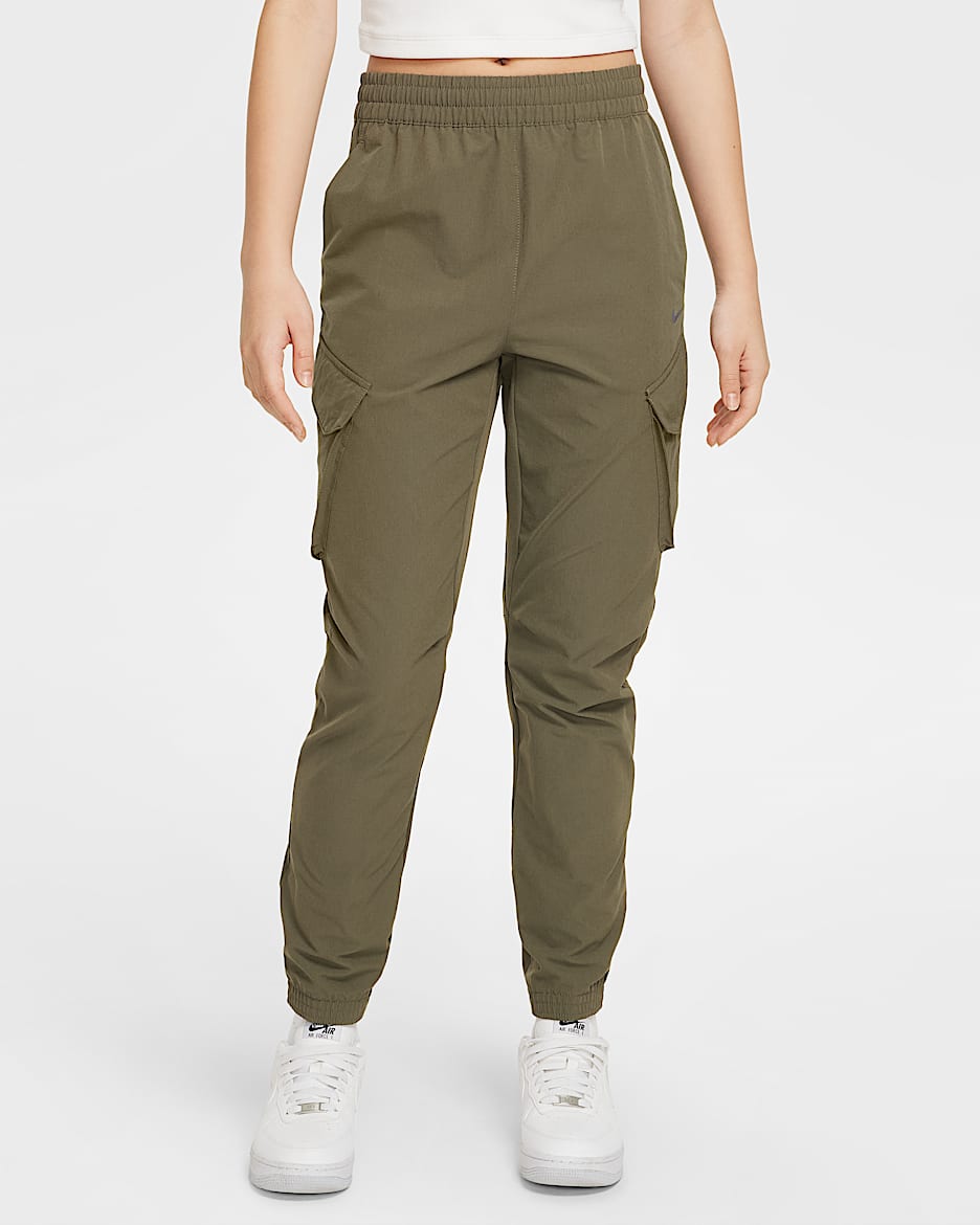 Nike Sportswear City Utility Older Kids' Cargo Trousers - Medium Olive/Black