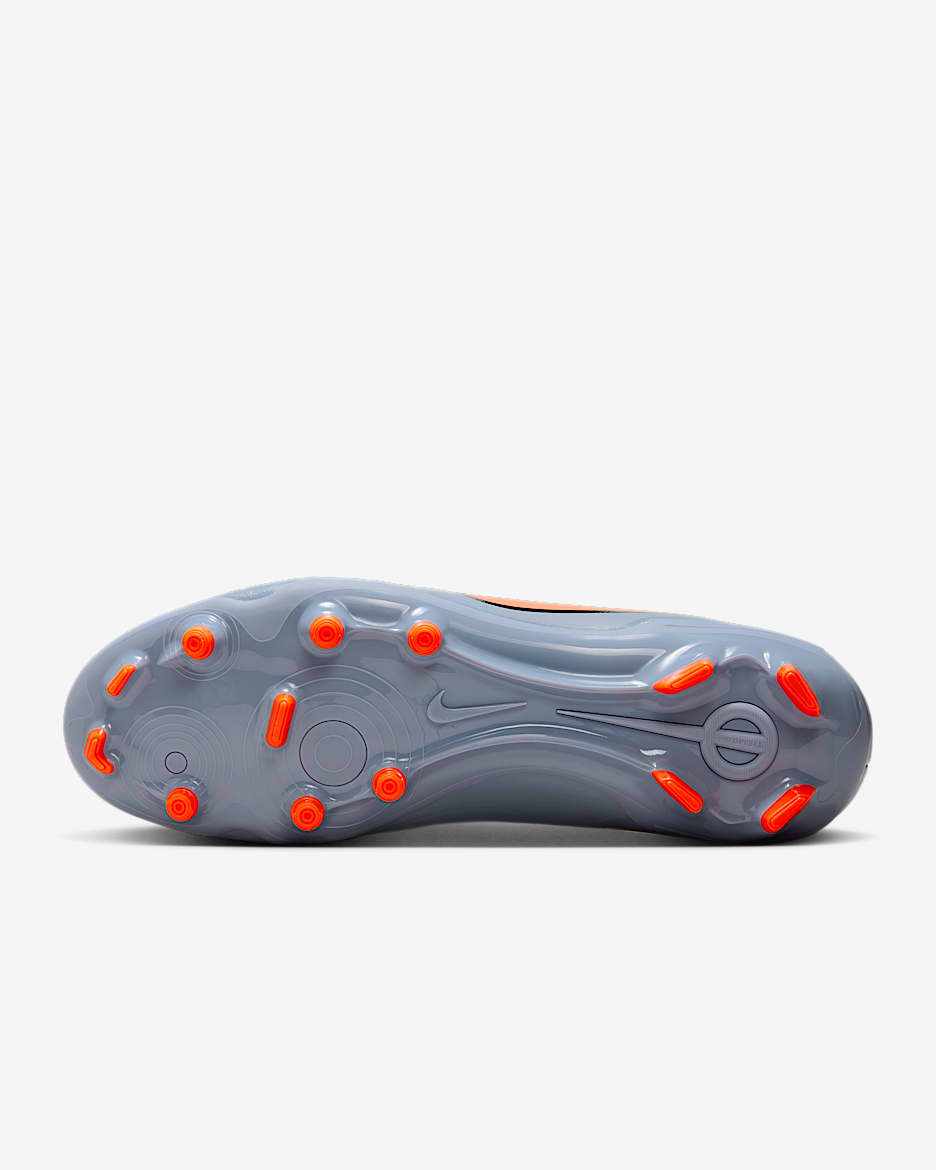 Nike Tiempo Legend 10 Club Multi-Ground Low-Top Soccer Cleats
