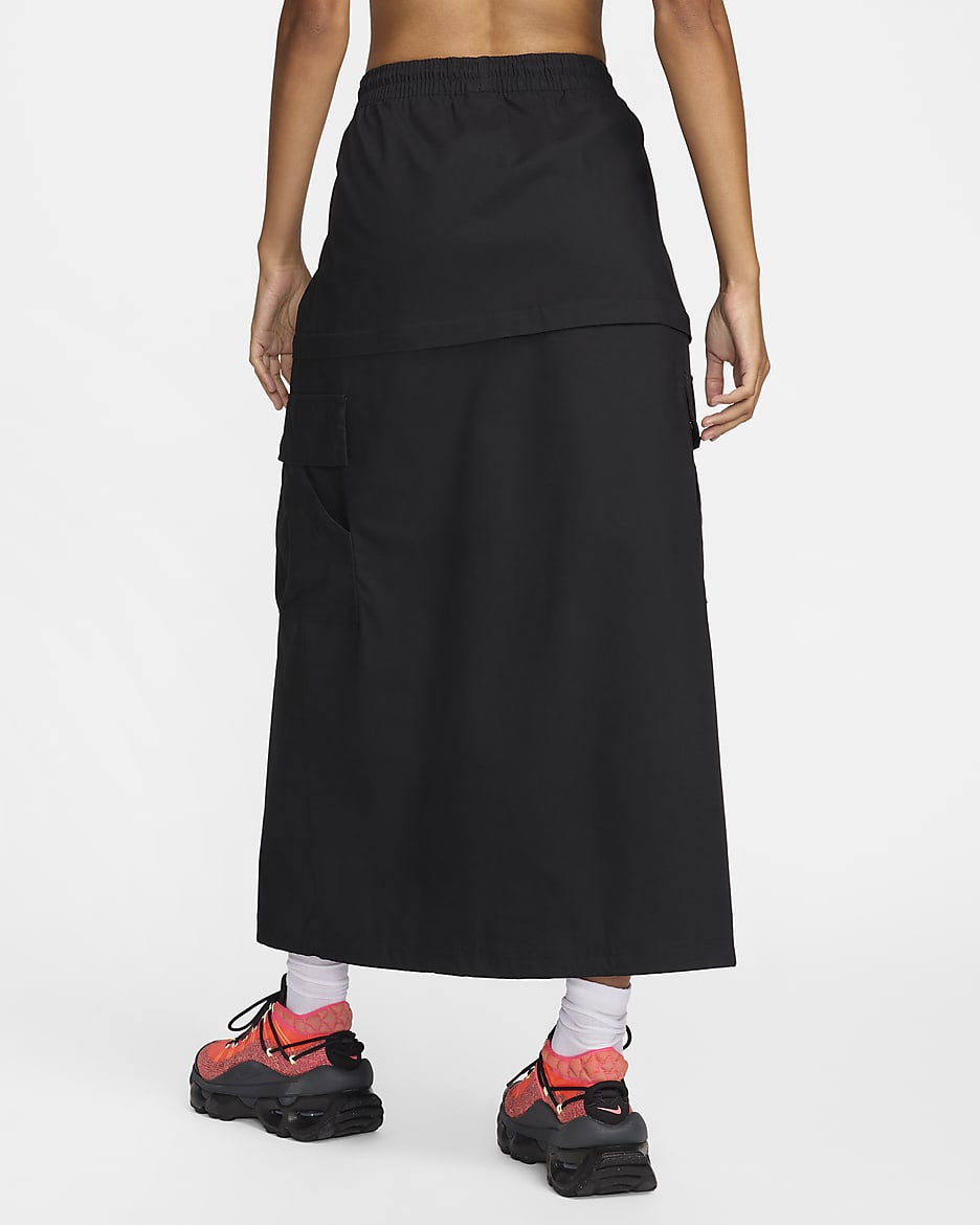 Nike Sportswear Essential geweven midi-cargorok met halfhoge taille voor dames - Zwart/Wit