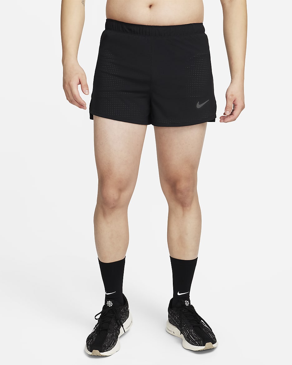 กางเกงวิ่งขาสั้นผู้ชาย Dri-FIT 3 นิ้วมีซับใน Nike Fast - ดำ/ดำ