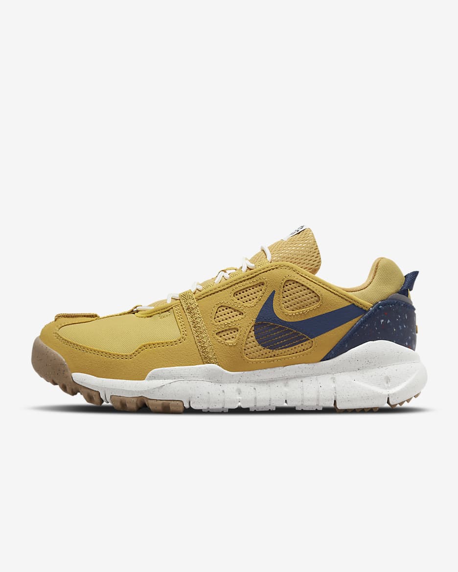 Nike Free Terra Vista Tenis para hombre - Oro arena/Tono dorado/Sulfuro oscuro/Azul marino medianoche