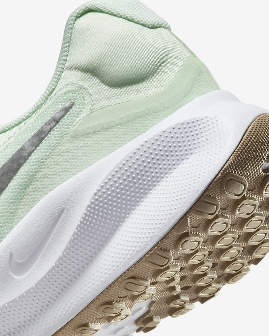 Nike Revolution 7 Women's Road Running Shoes - Barely Green/White/Platinum Tint/Metallic Silver
