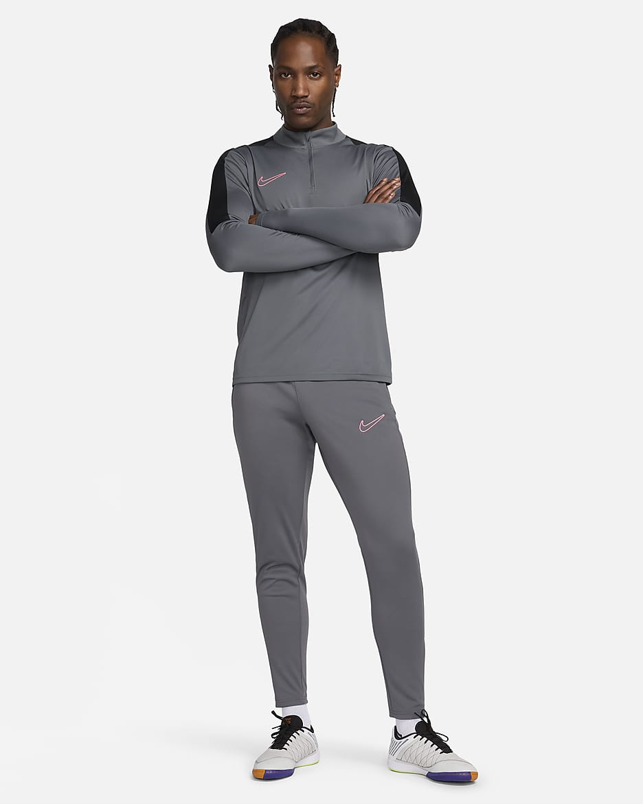 Męska koszulka piłkarska z zamkiem 1/2 Dri-FIT Nike Academy - Iron Grey/Czerń/Sunset Pulse