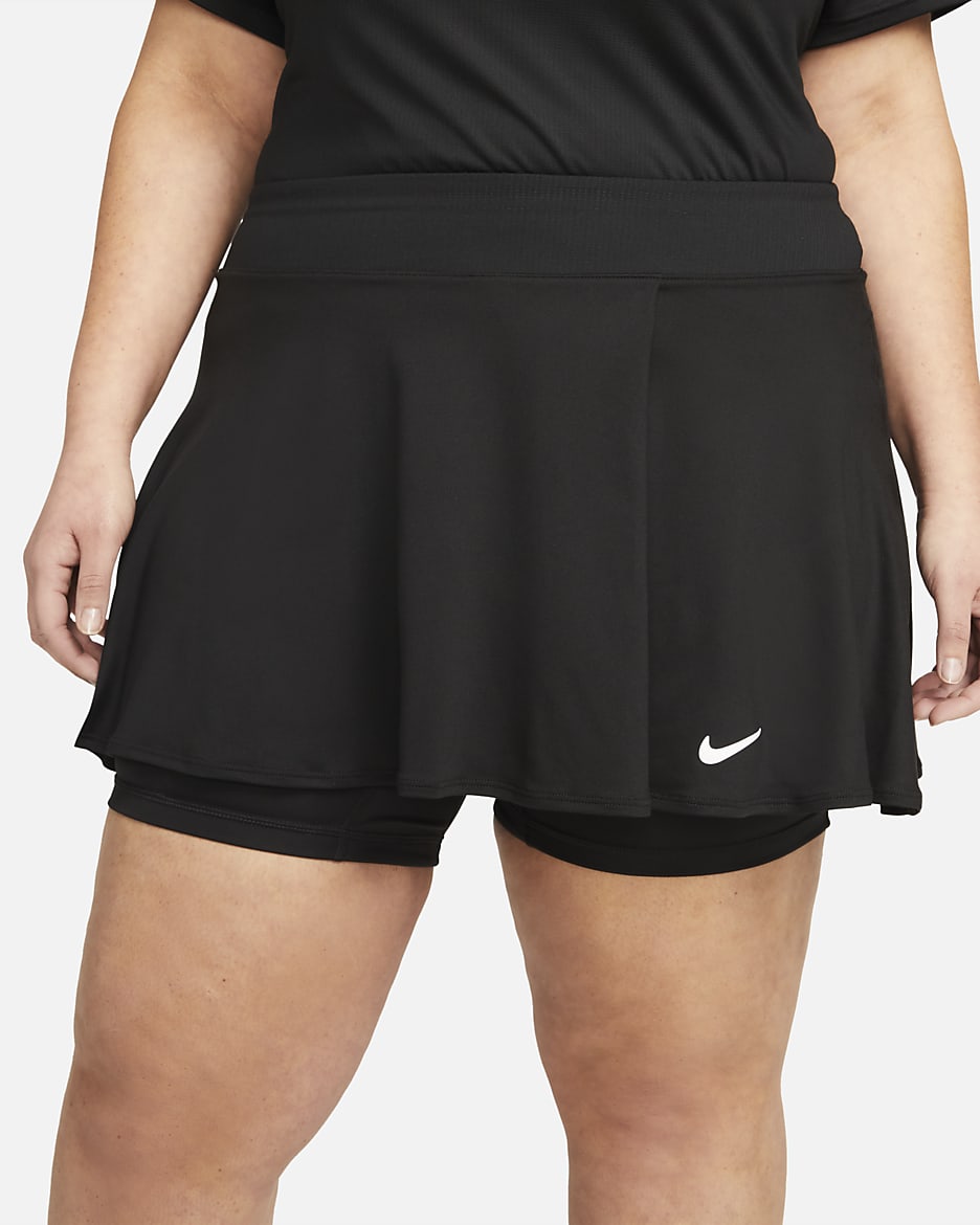 NikeCourt Dri-FIT Victory Women's Flouncy Tennis Skirt (Plus Size) - Black/White