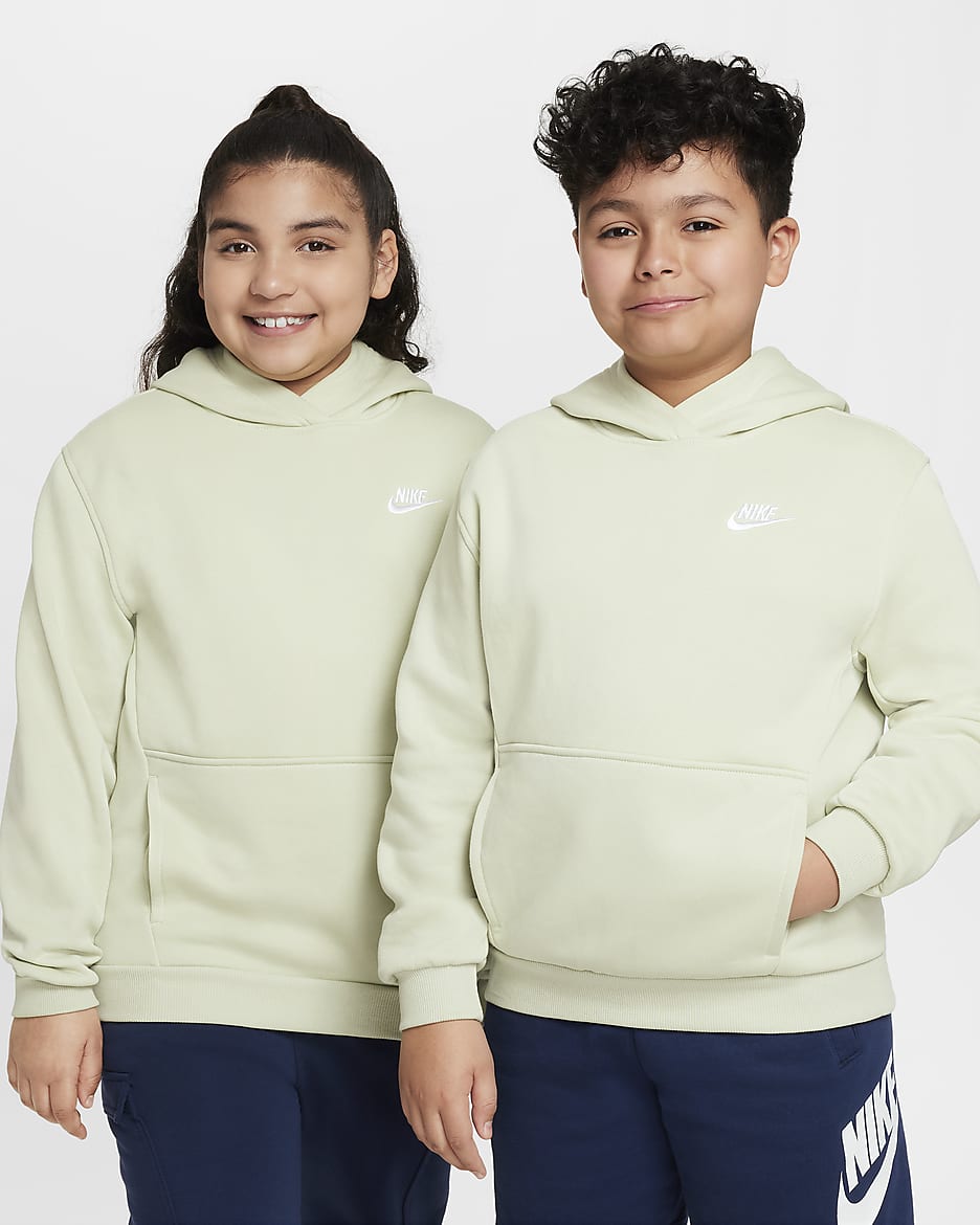 Sudadera con gorro sin cierre para niños talla grande (talla amplia) Nike Sportswear Club Fleece - Aura oliva/Blanco