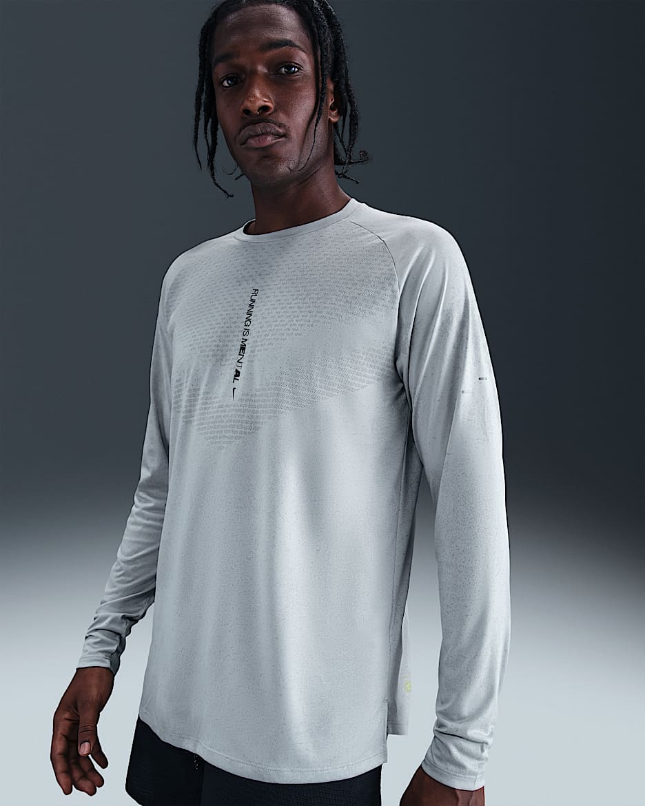 Nike Stride Men's Dri-FIT ADV Long-Sleeve Running Top with Reflective Accents - Light Smoke Grey