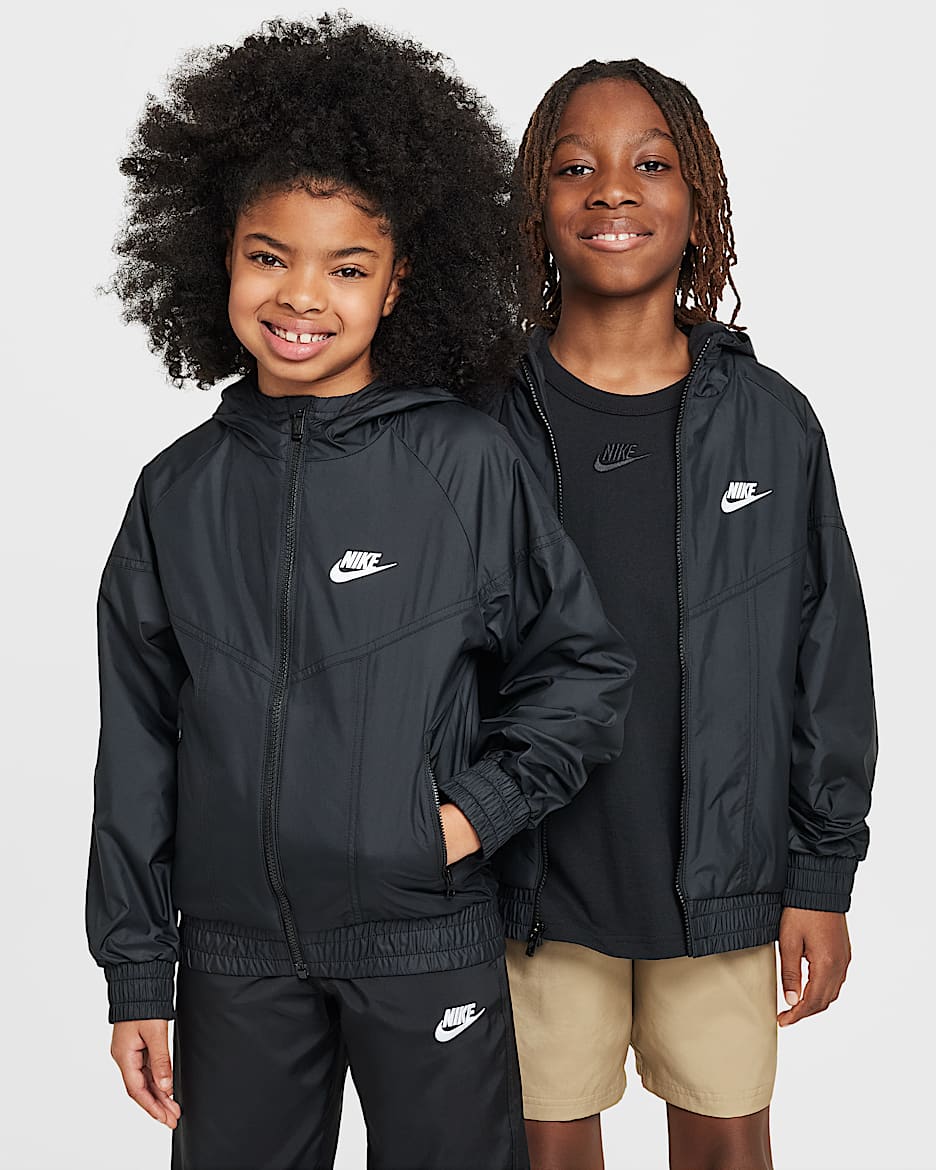 Nike Sportswear Windrunner Repel hettejakke til store barn - Svart/Svart/Hvit