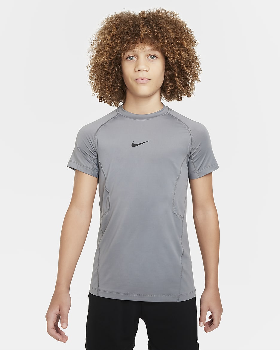 Playera de manga corta Dri-FIT para niño talla grande Nike Pro - Gris humo/Negro