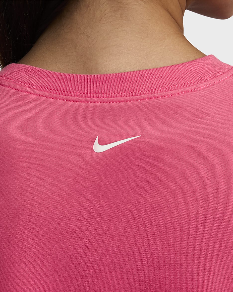 เสื้อยืดเอวลอยแขนสั้นผู้หญิง Nike Pro - Aster Pink