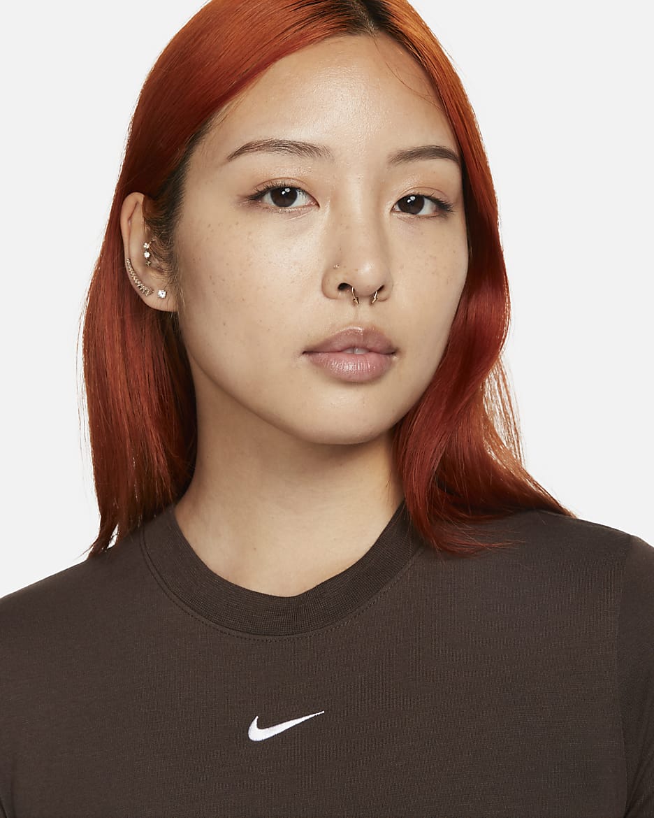 Nike Sportswear Essential Women's Slim-fit Crop T-Shirt - Baroque Brown/White