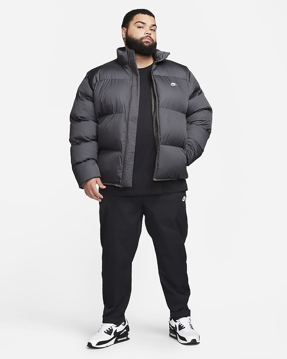 Nike Sportswear Club Puffer-Jacke für Herren - Iron Grey/Weiß