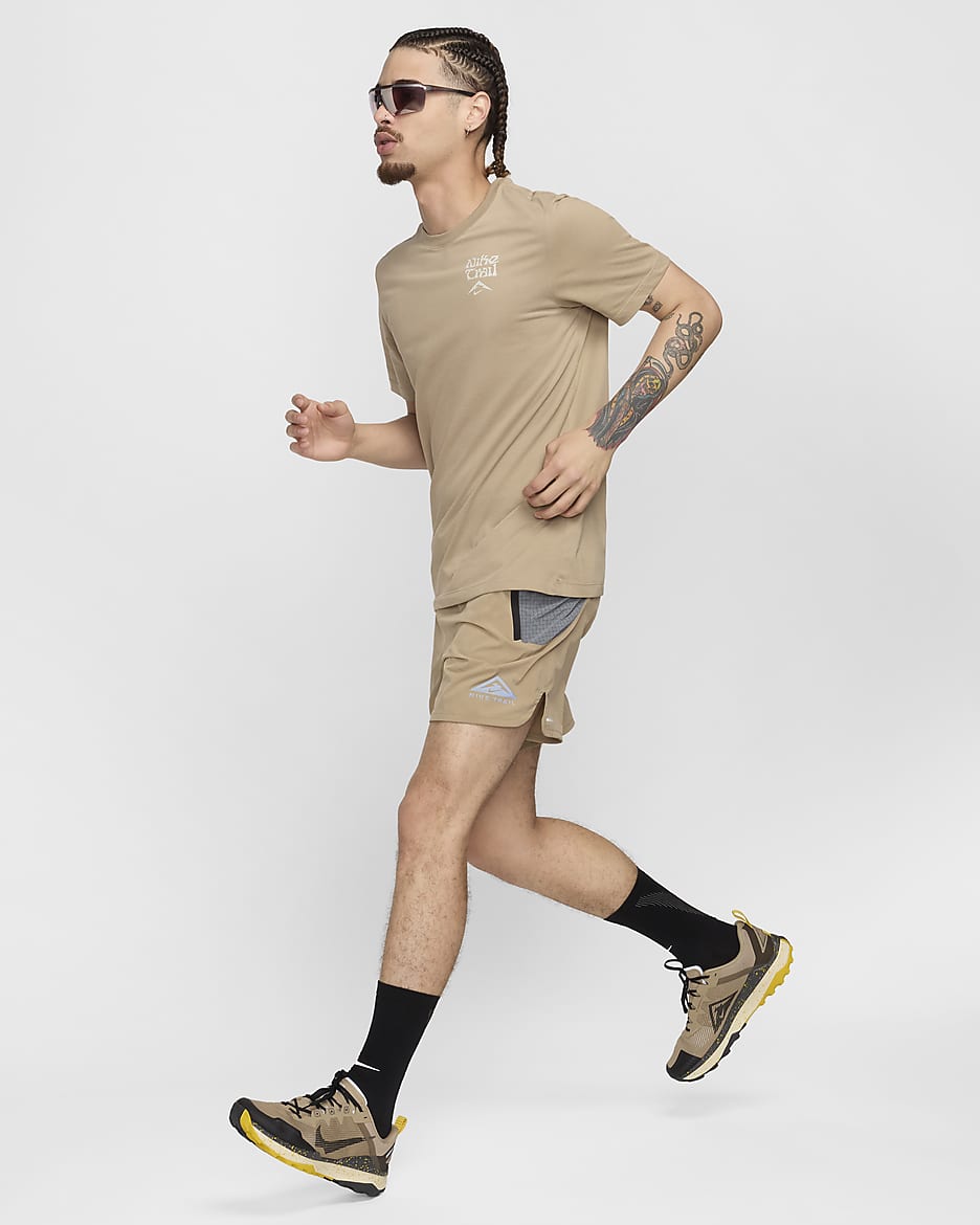 Playera de correr Dri-FIT para hombre Nike - Caqui