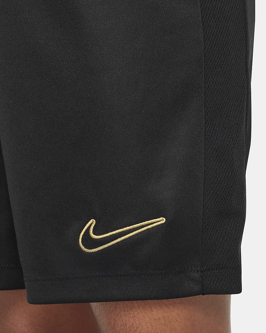 Nike Dri-FIT Academy23 兒童足球短褲 - 黑色/黑色/Metallic Gold